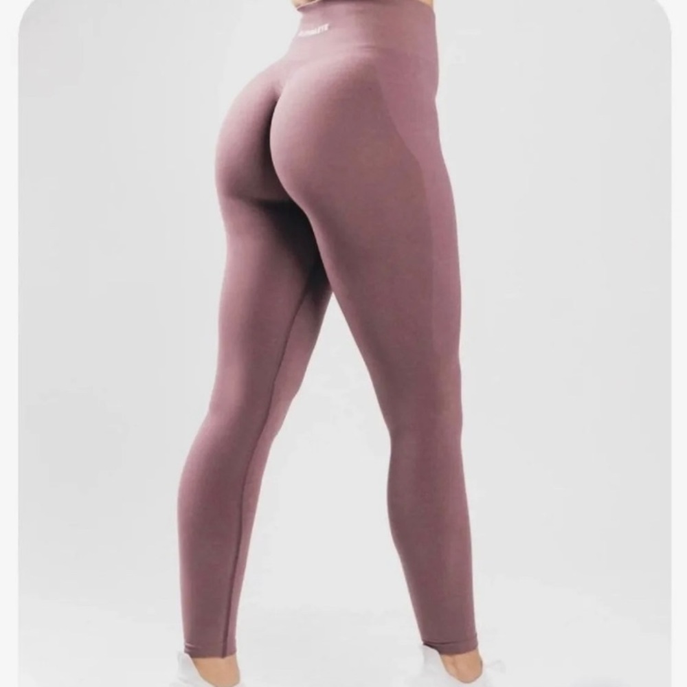 Alphalete Amplify Leggings in Passive Purple XSmall